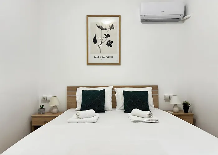 Modern In Town, Close To The - No 1 *